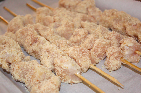 Chicken Skewers Rolled in Bread Crumbs Chicken-Skewers-Rolled-in-Bread-Crumbs