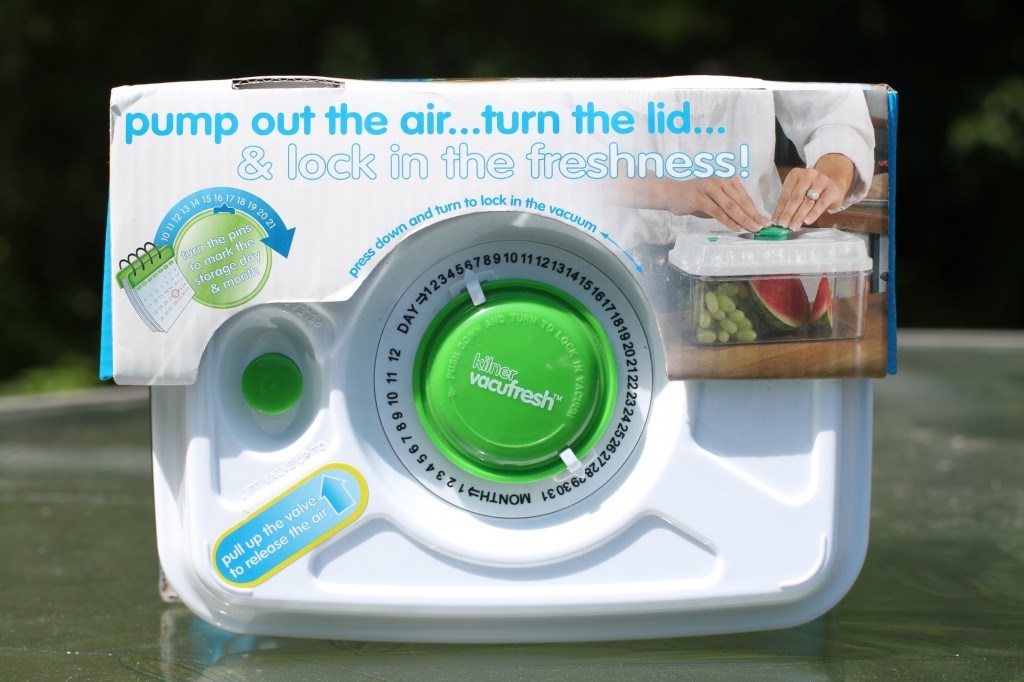 Italian Cookies and strawberries 062