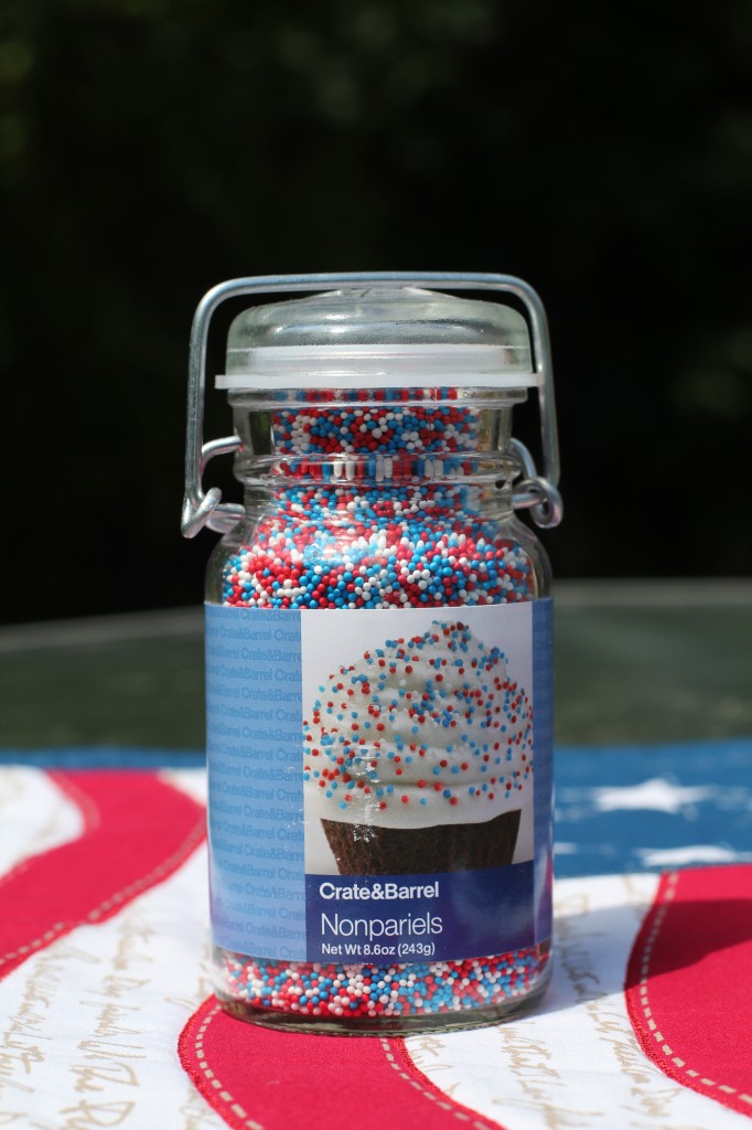 Italian Cookies and strawberries 069