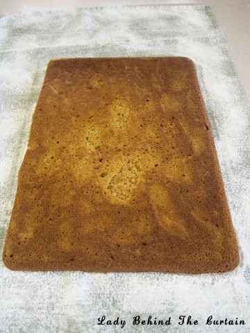 Lady-Behind-The-Curtain-Pumpkin-Cake-Roll-3-360x480