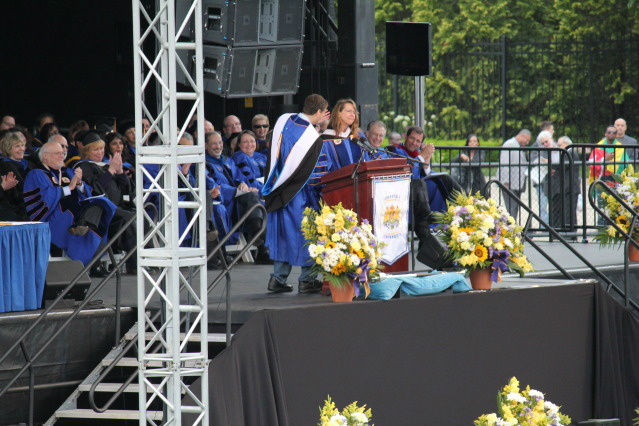 MatthewsGraduationHofstra2011112-1