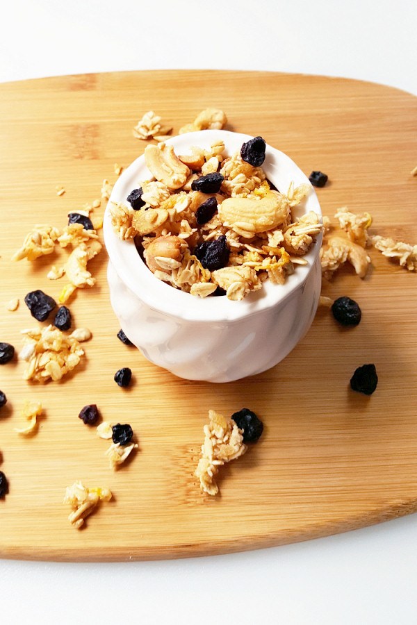 lemon-blueberry-granola-1